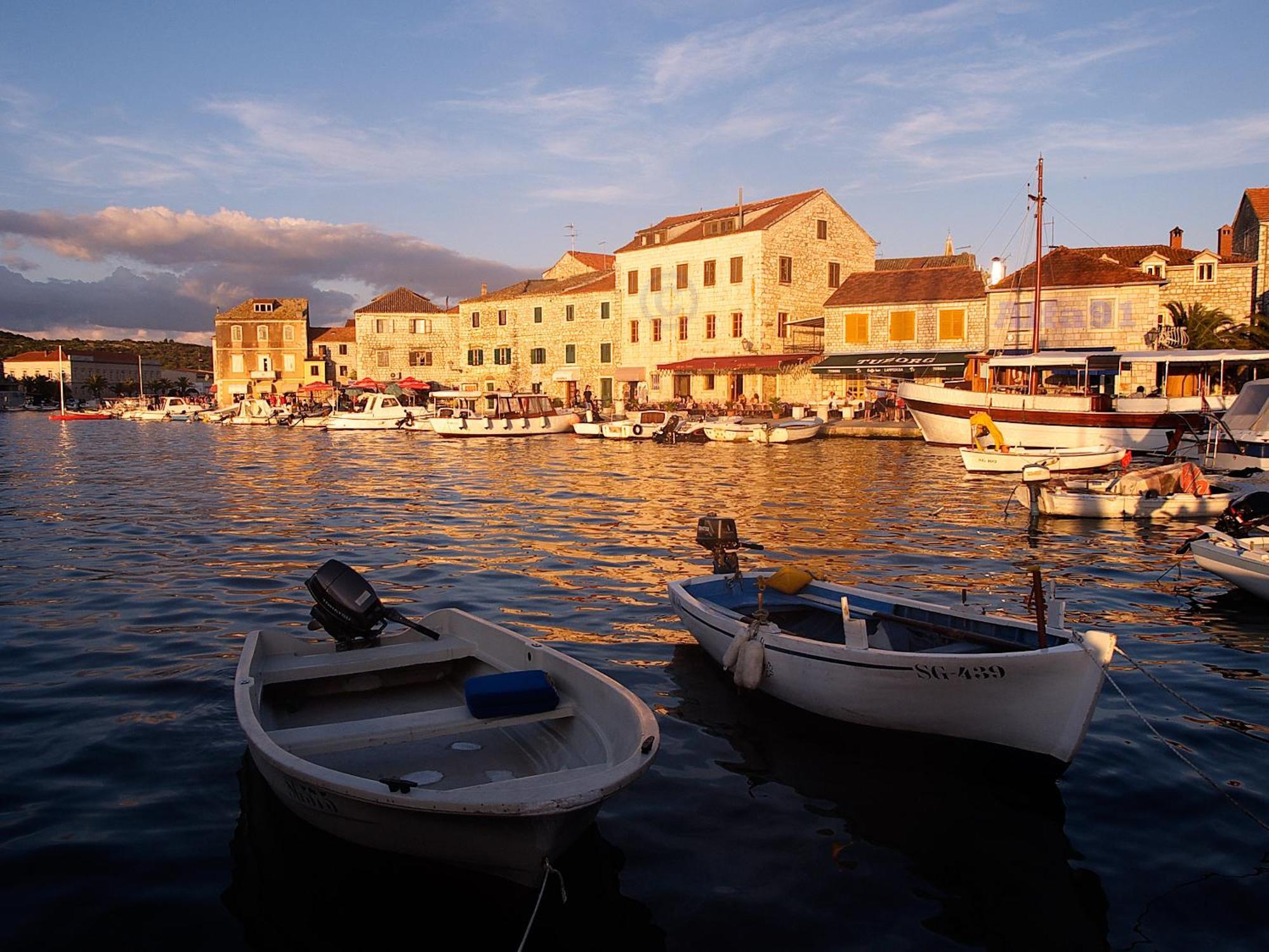 House At The Seafront Apartment Stari Grad  Exterior photo